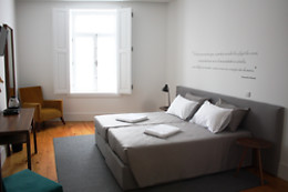 Trovador City Guest House