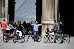 Paris Charms Secrets