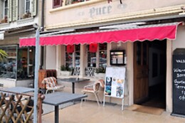 China Restaurant Puce