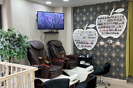 KBL Natural Beauty House Paris