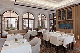 HOTEL CASA ANAMARIA